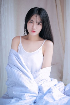 比基尼美女